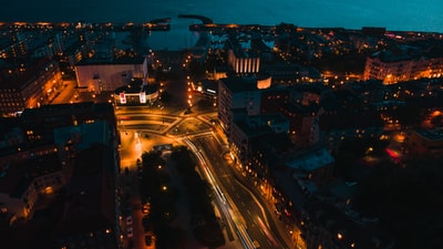 timelapse照片中照亮的城市景观